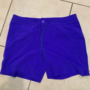 Athleta Shorts Sz 16